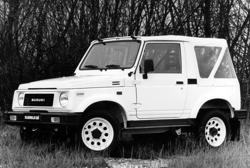 Samurai 1.3 Soft Top 2WD, Европа, 1988–90 (сборка Santana) — белые диски с круглыми отверстиями