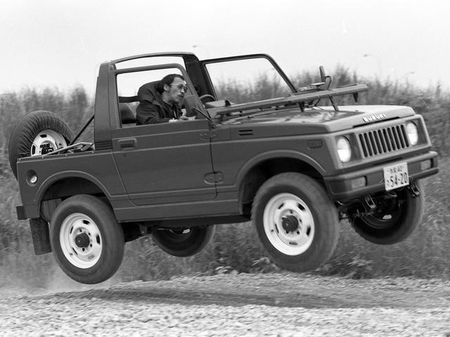 Jimny Full Metal Door — прыжок