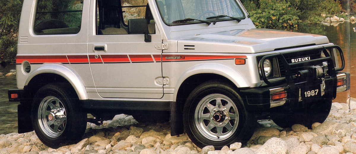 Тот же рисунок полос на серебристом Hardtop, США 1987 MY